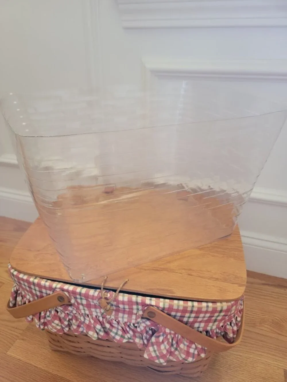 Vintage 1997 Longaberger Large Picnic Basket #10324 with Riser & Liners